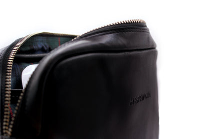 Estuche Organizador Heredero. Cuero Premium Negro, forro interior Verde Escocés.